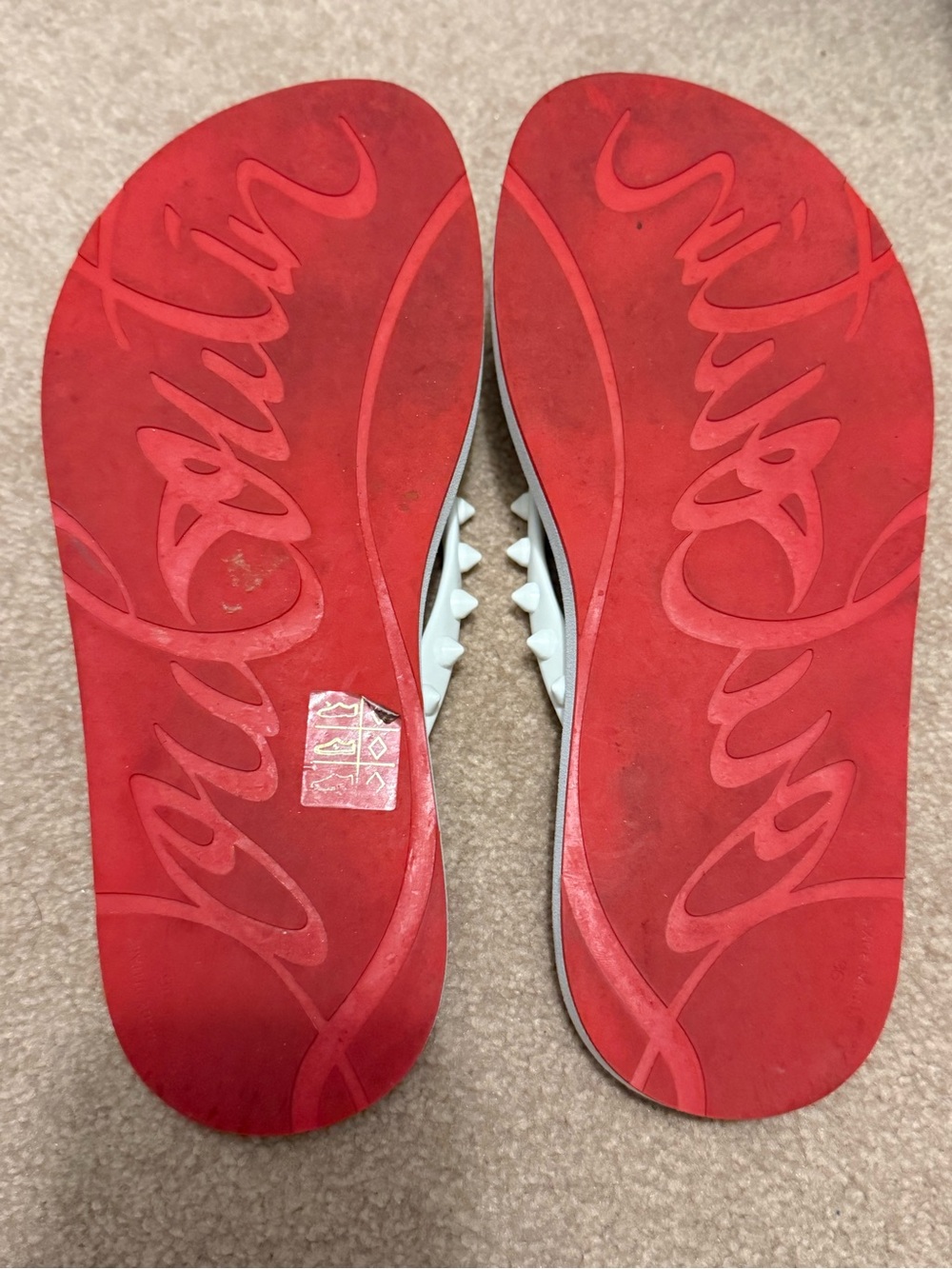 Christian Louboutin's 'Loubi Flip' flip flops - box & dust bag included! - Picture 4 of 4